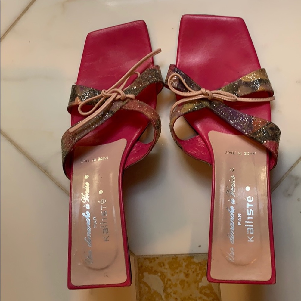 Pink sandals with sequins
